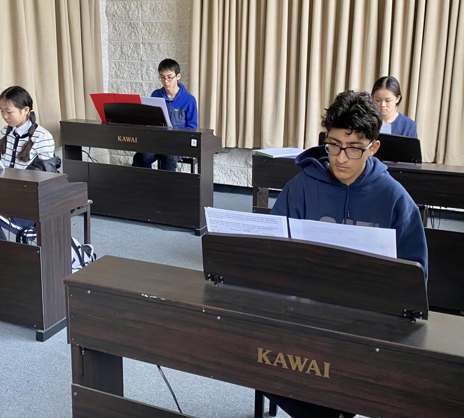 Conservatory Honors Music Program Keyboard Lab