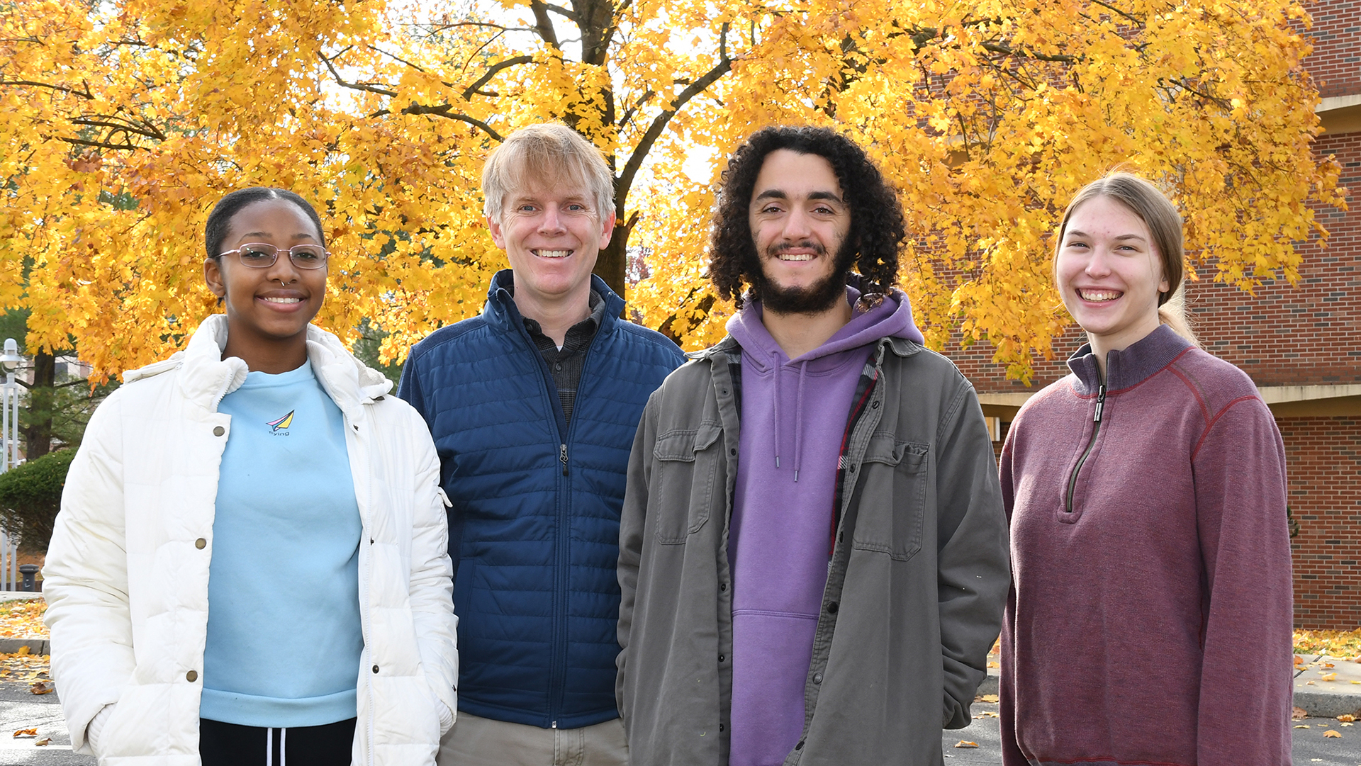 Professor Daniel Druckenbrod and three student researchers