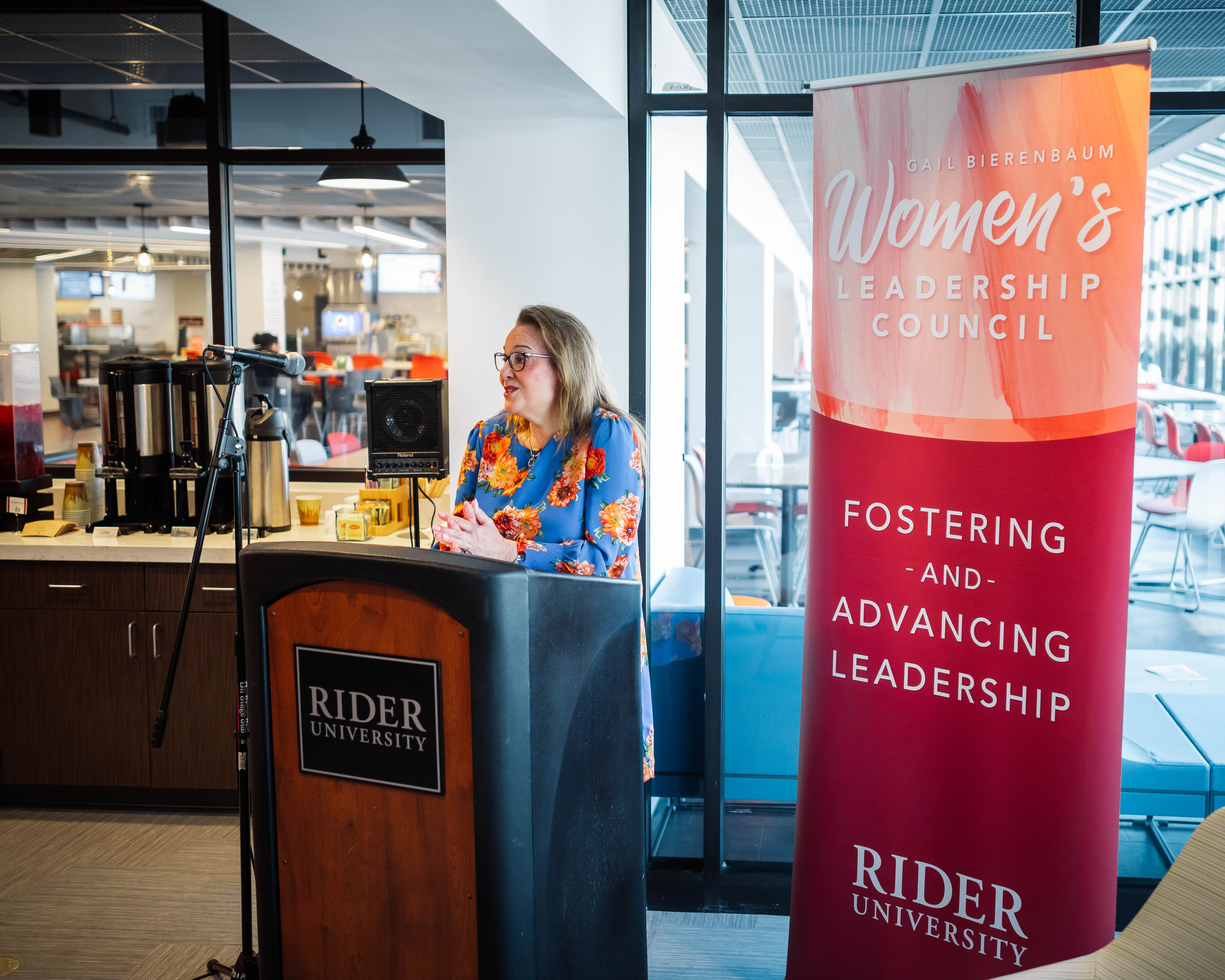 Gail Bierenbaum speaks at a women's leadership council event