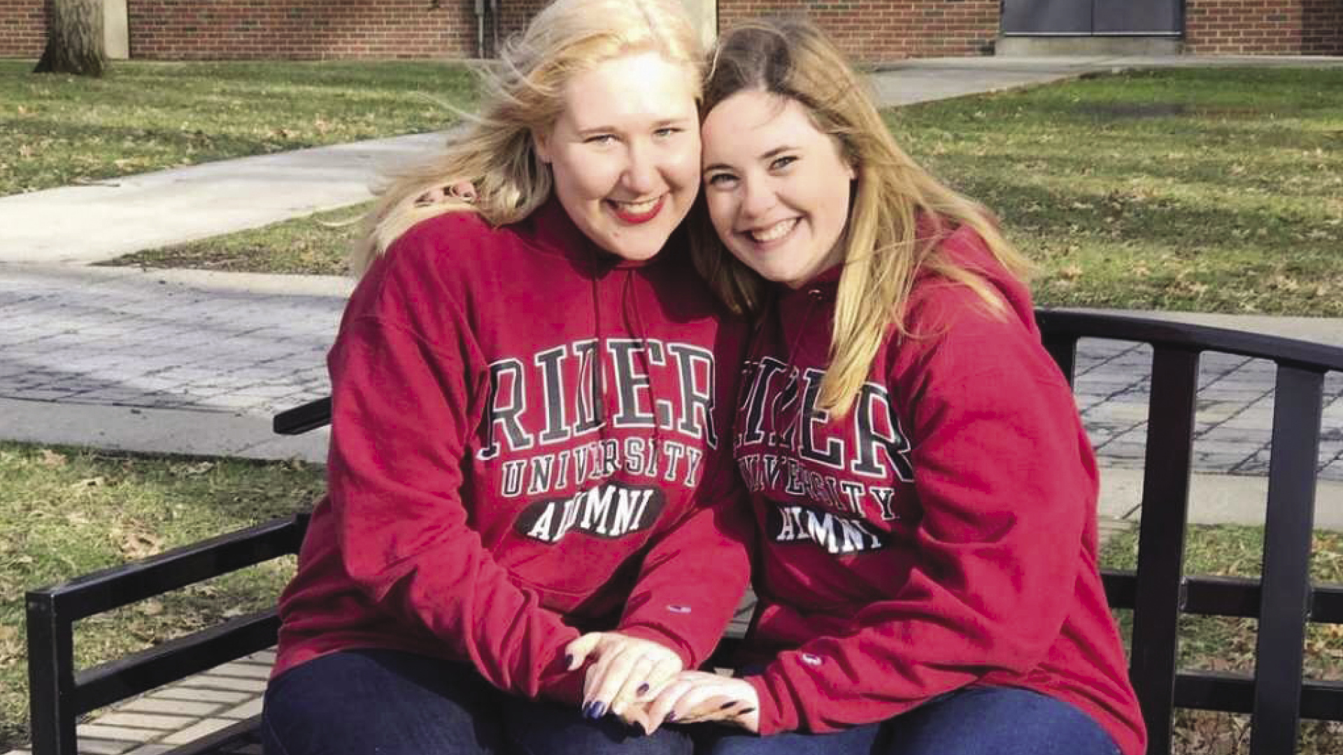 Sophie Harper ’16 and Elena Martinez ’20