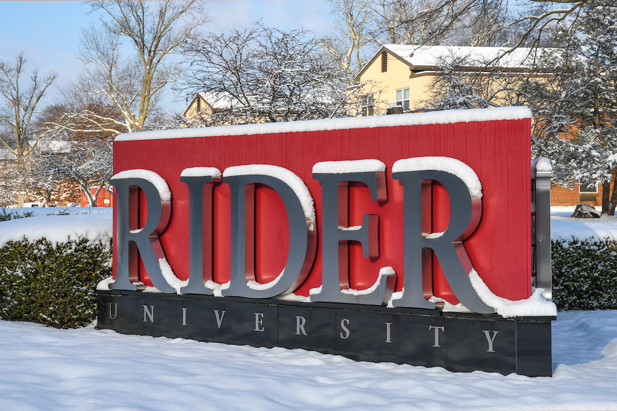 Snow on Rider sign