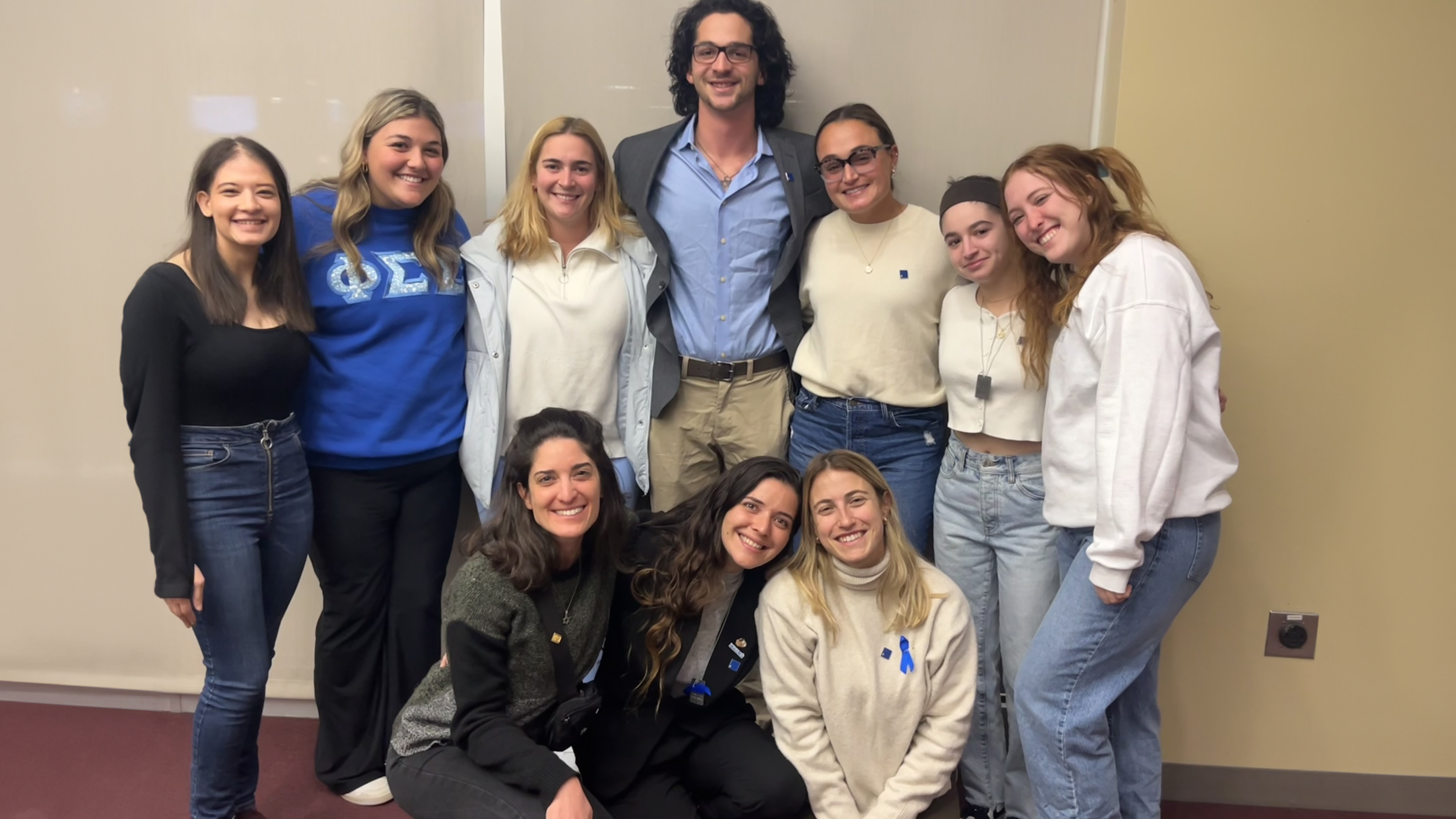 Hillel at Rider students pose with Eden Gefner