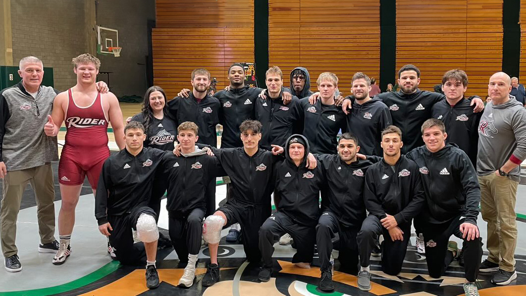 Wrestling MAC East Division group photo