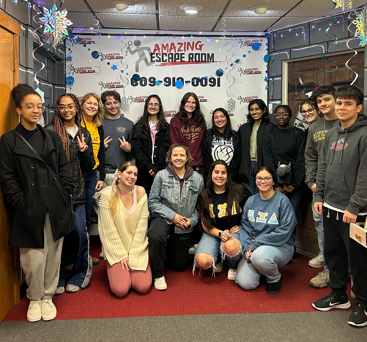 Peer mentors at escape room