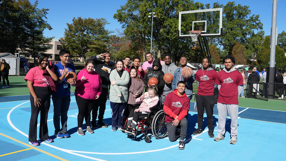 Rider students volunteering at Special Olympics NJ