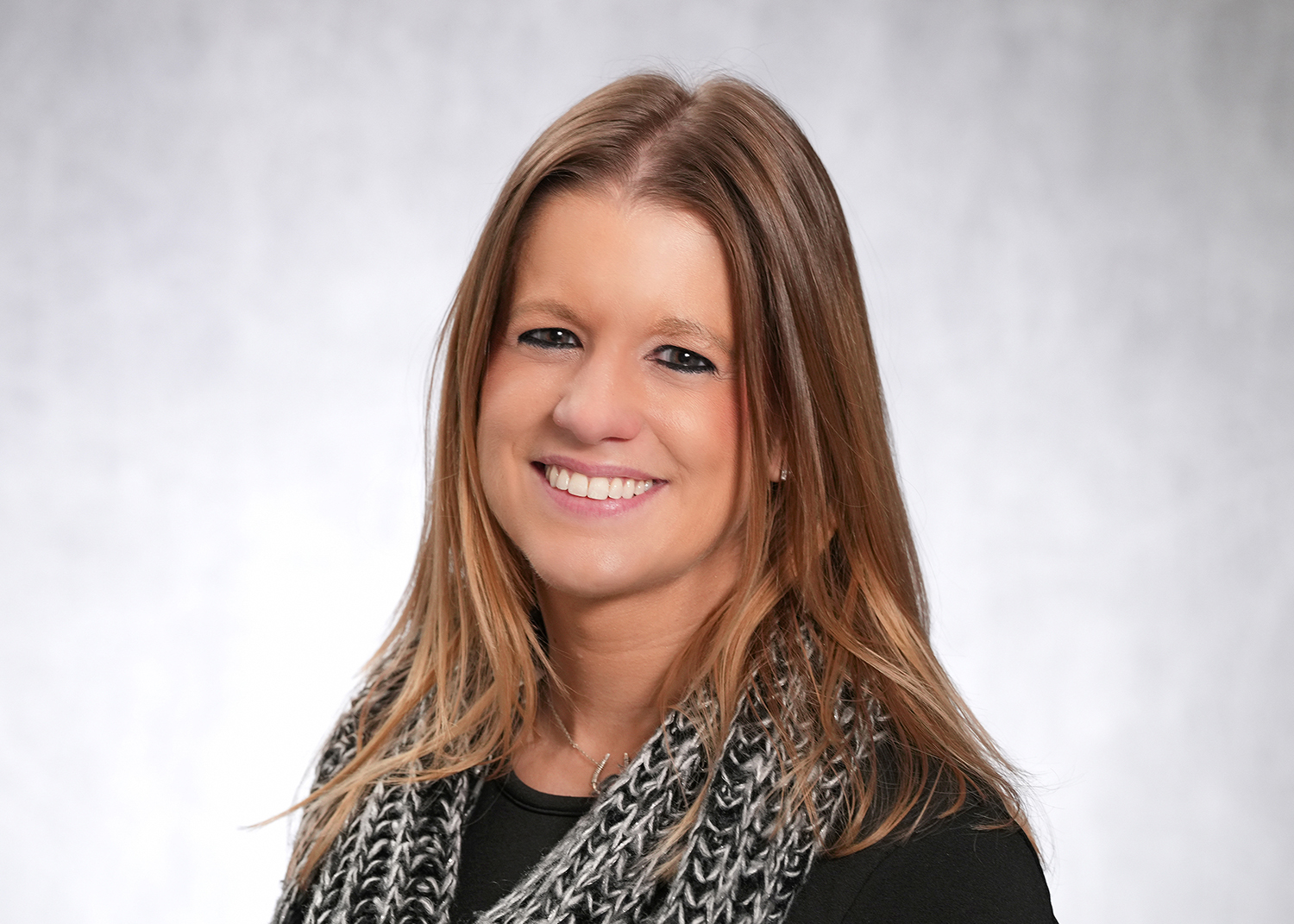 Lindsey Smith headshot