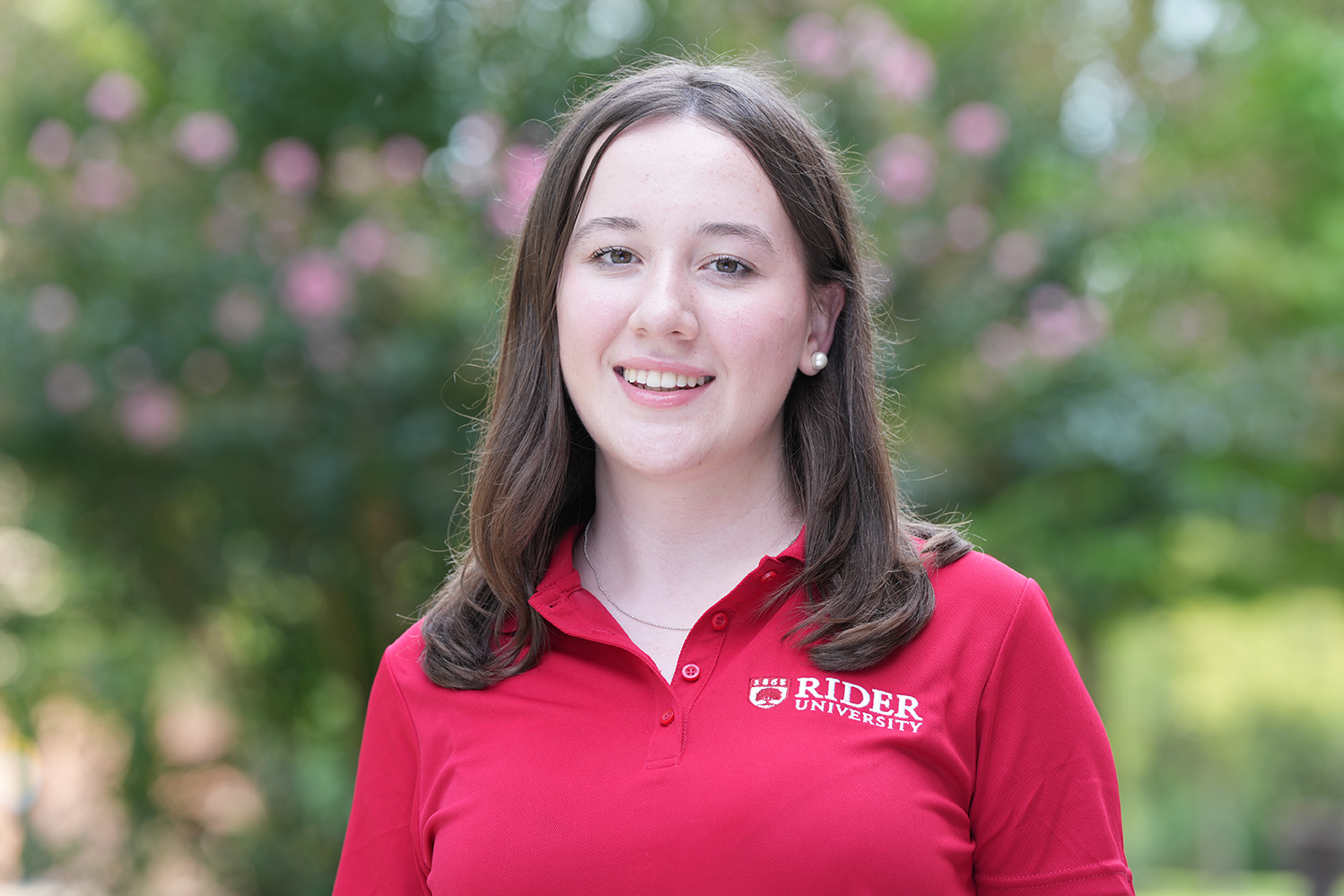 Julianna Maloney headshot