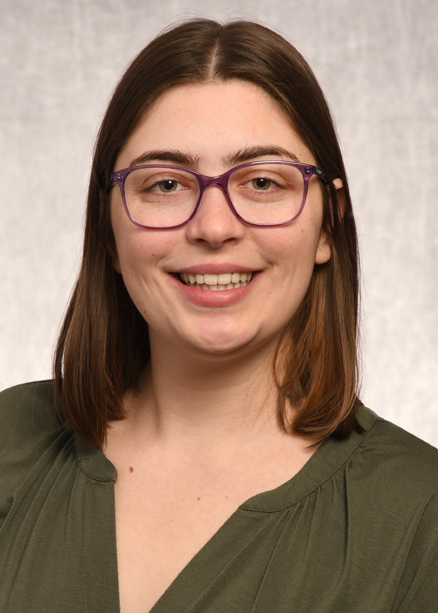 Julianna Ezzo headshot