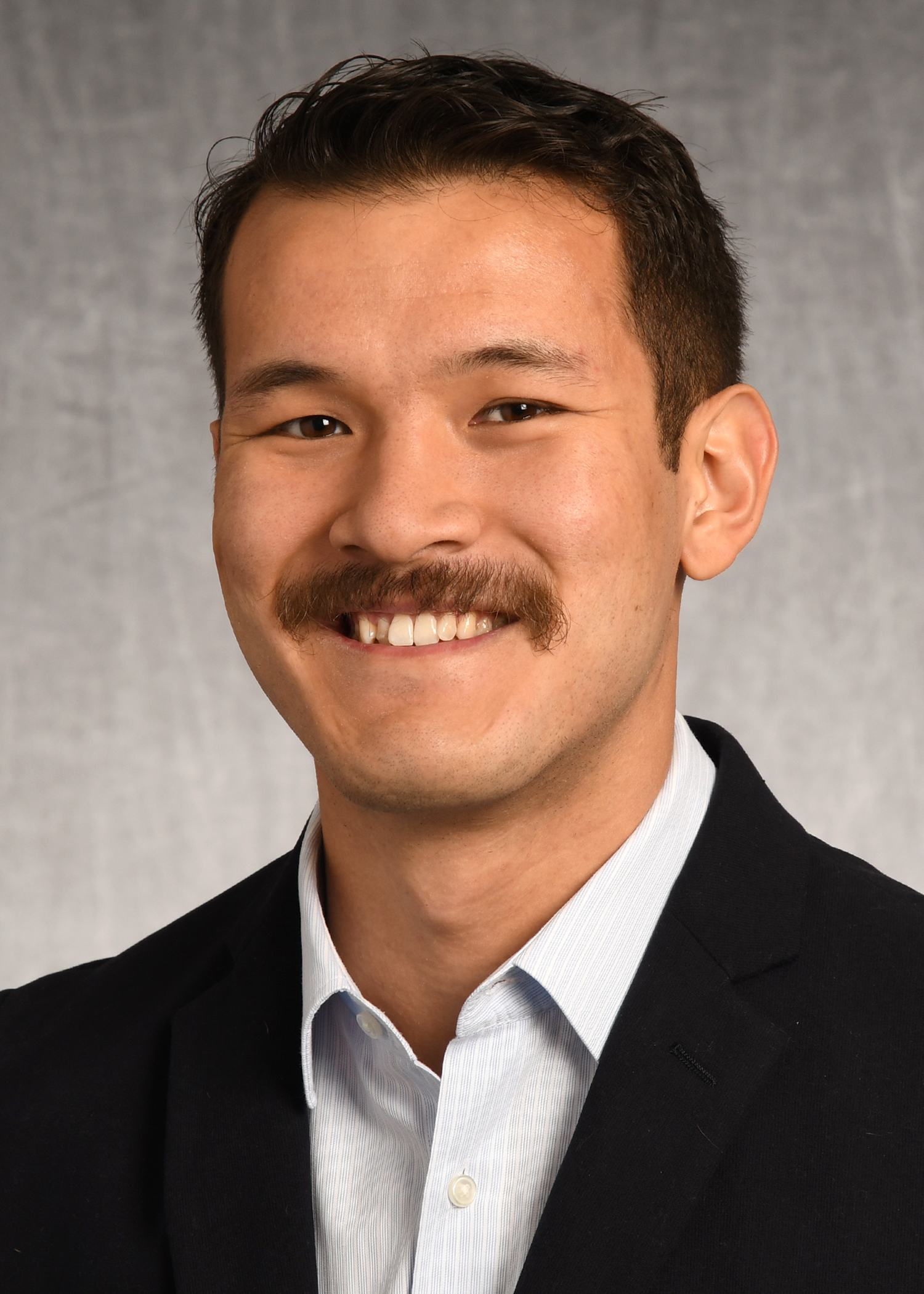 Peter Lee-Kramer headshot