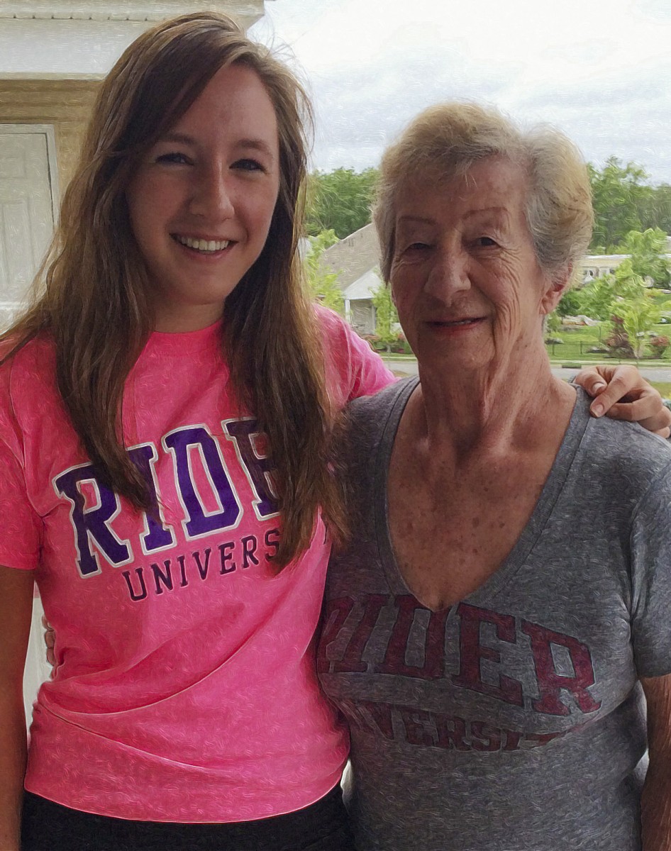 Sarah Bergen ’15 and JoanAnn Streight ’52