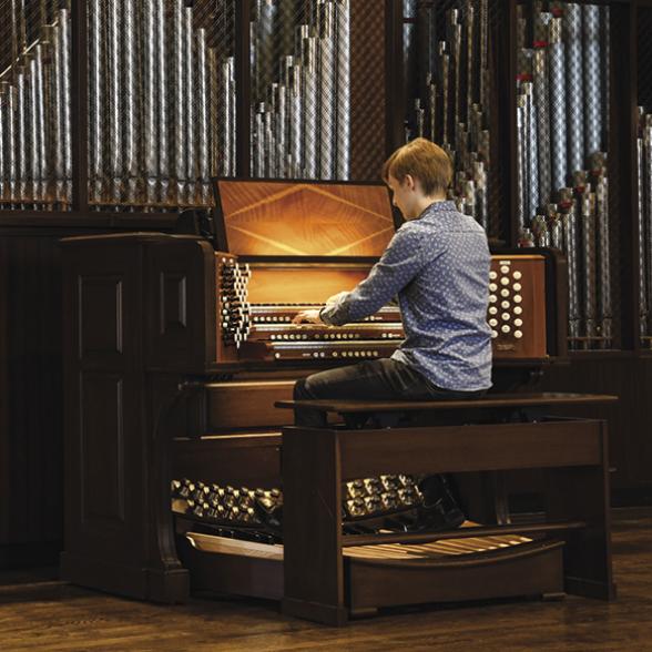 Pipes and Pedals