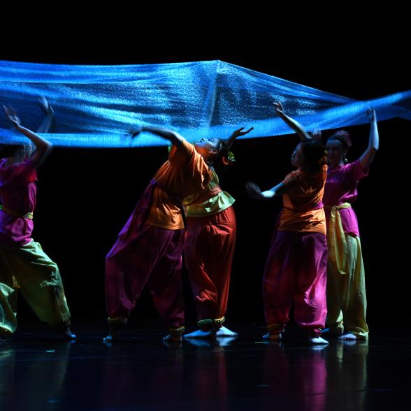 Odissi Veil dance position