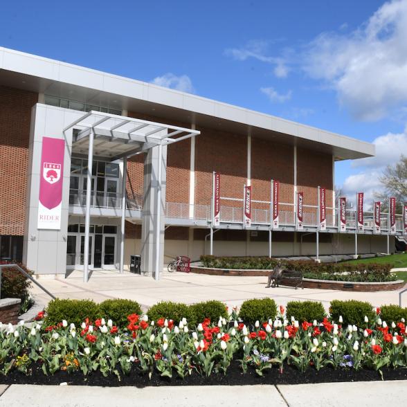 Bart Luedeke Center