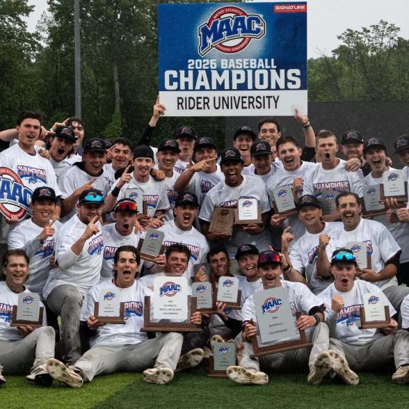 Rider University baseball team poses with MAAC championship plaques