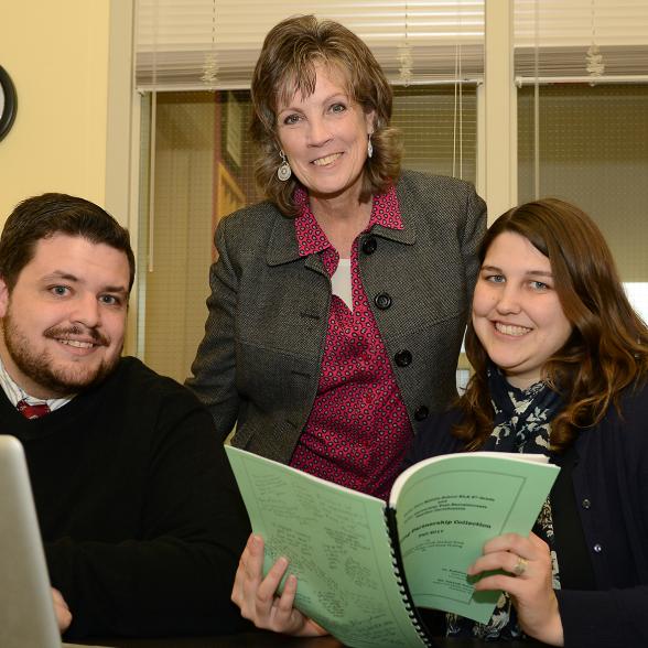 Rider graduate education students help eighth graders find t
