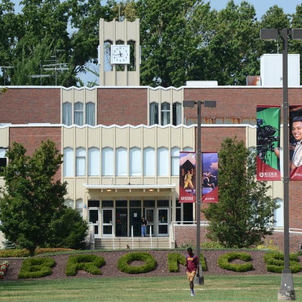 091316_Library_01.jpg