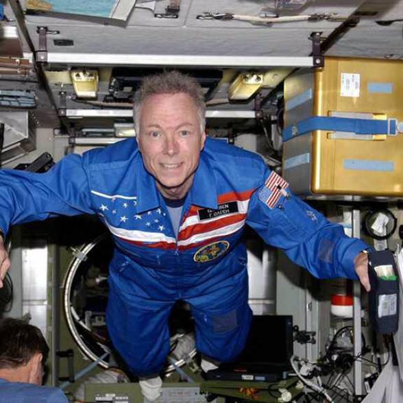 bcc_astronaut_greg_olsen_2.jpg