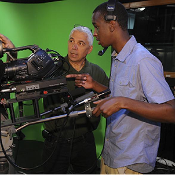 rider tv studio -web.jpg