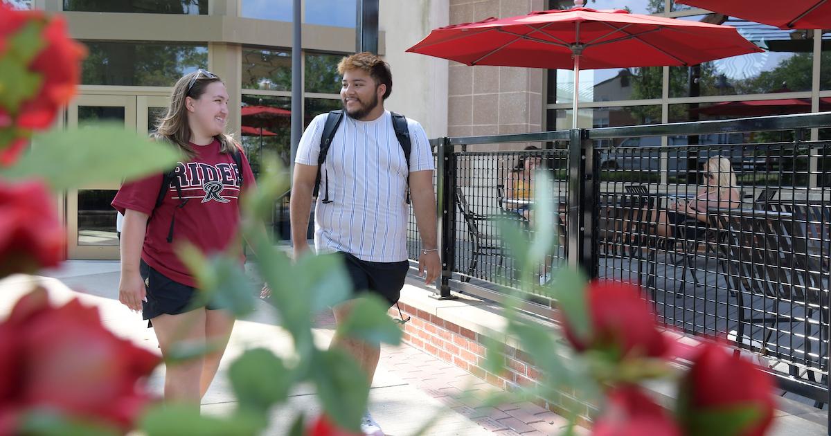 New FirstYear Experience prepares students for collegiate career and