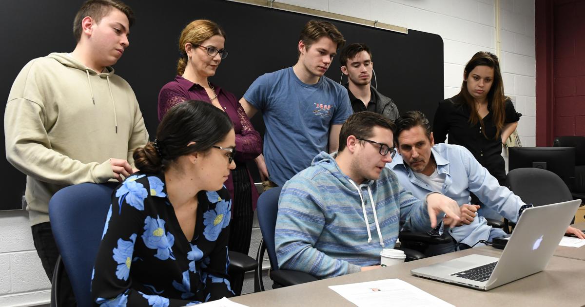 Rider students take over promotion for local filmmaker's documentary