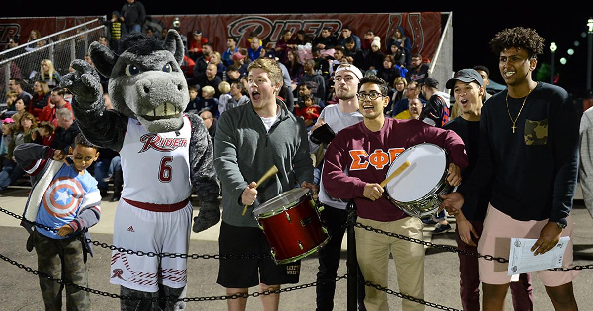 Photos Hundreds of alumni and students attend 2017 Rider