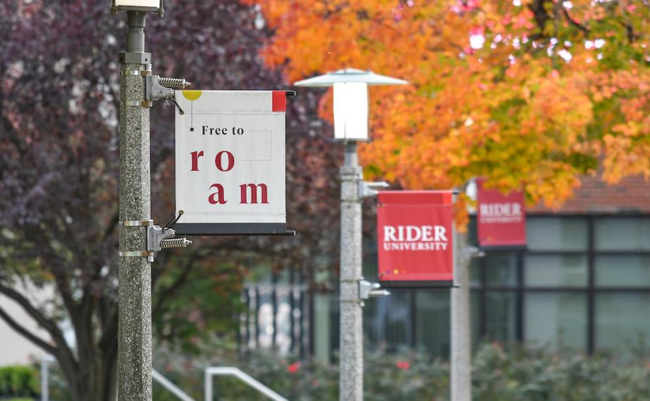 Rider banners