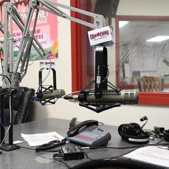 Image of a microphone at the 107.7 bronc radio station