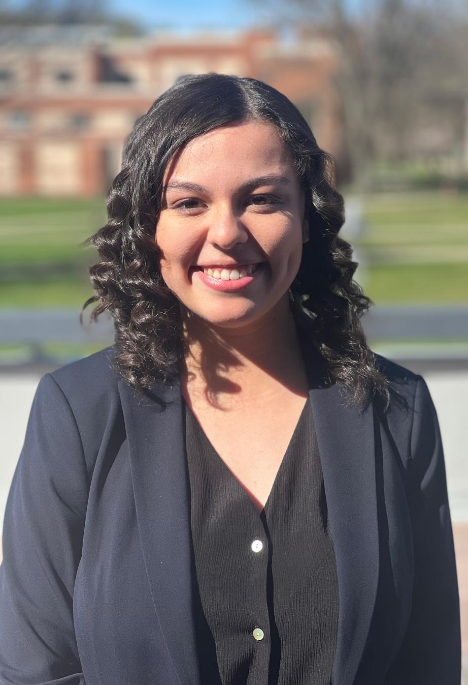 Ailyn Del Rio Rider University