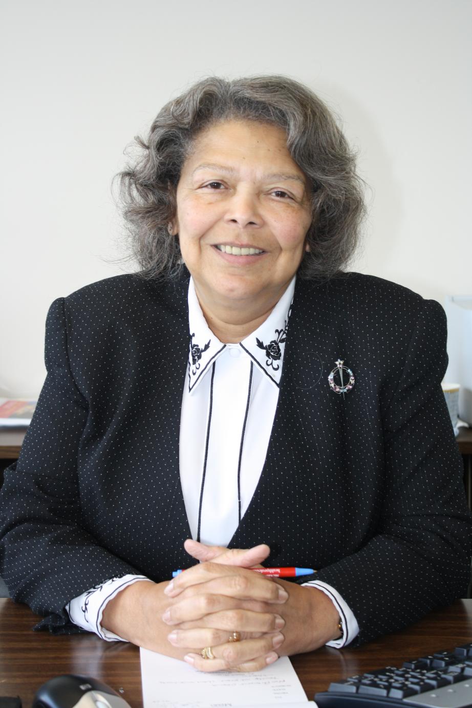 Judith Lewis headshot