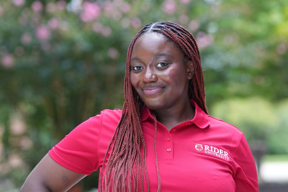 Vibel Nakande headshot