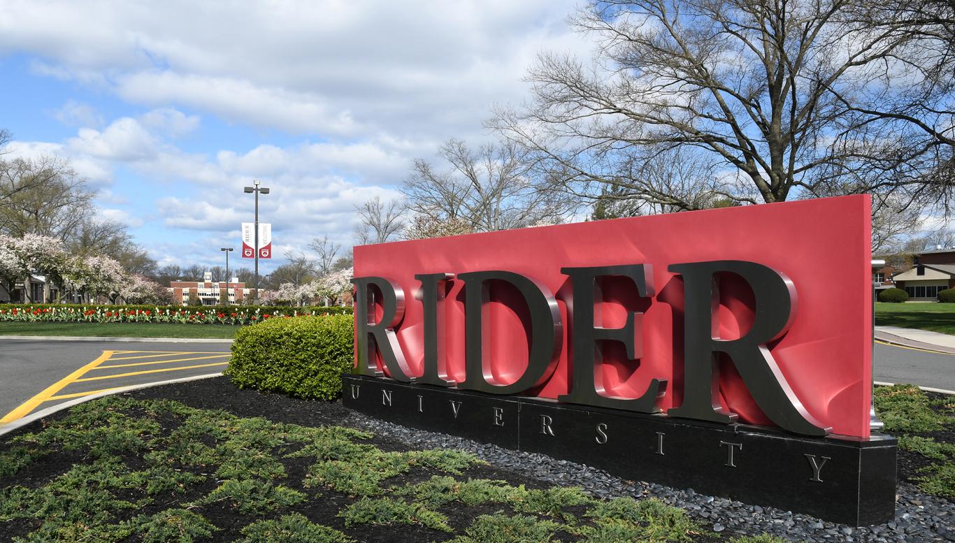 Rider University's main entrance