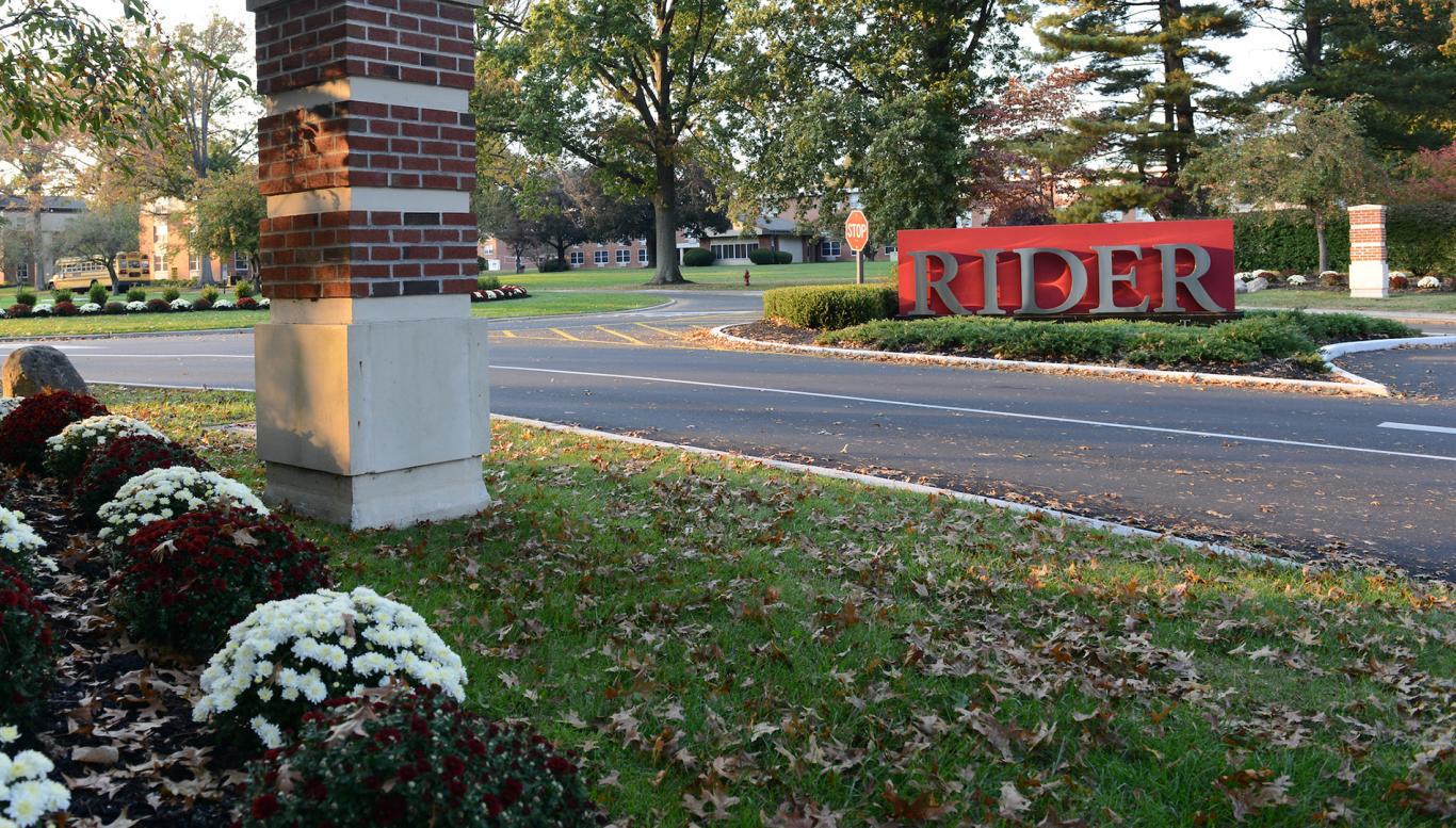 101816_campus_187.JPG