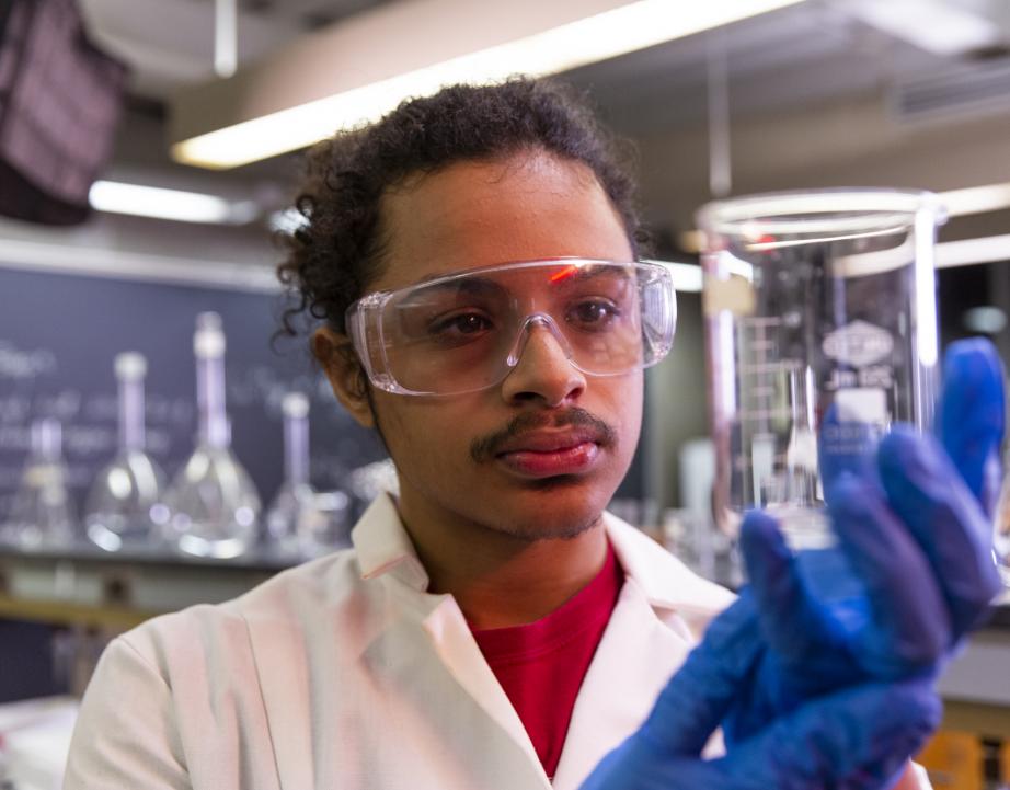 Student working in science lab