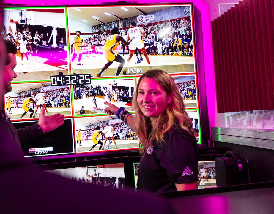 Female student in sports media lab