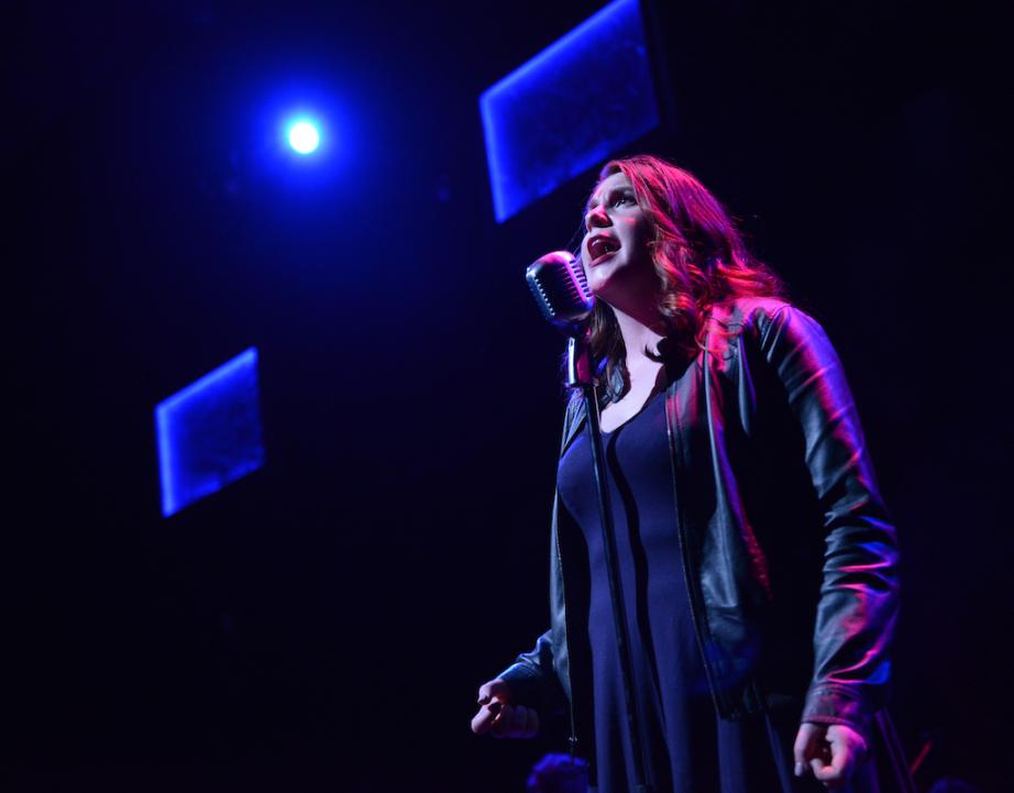 Singer performs solo