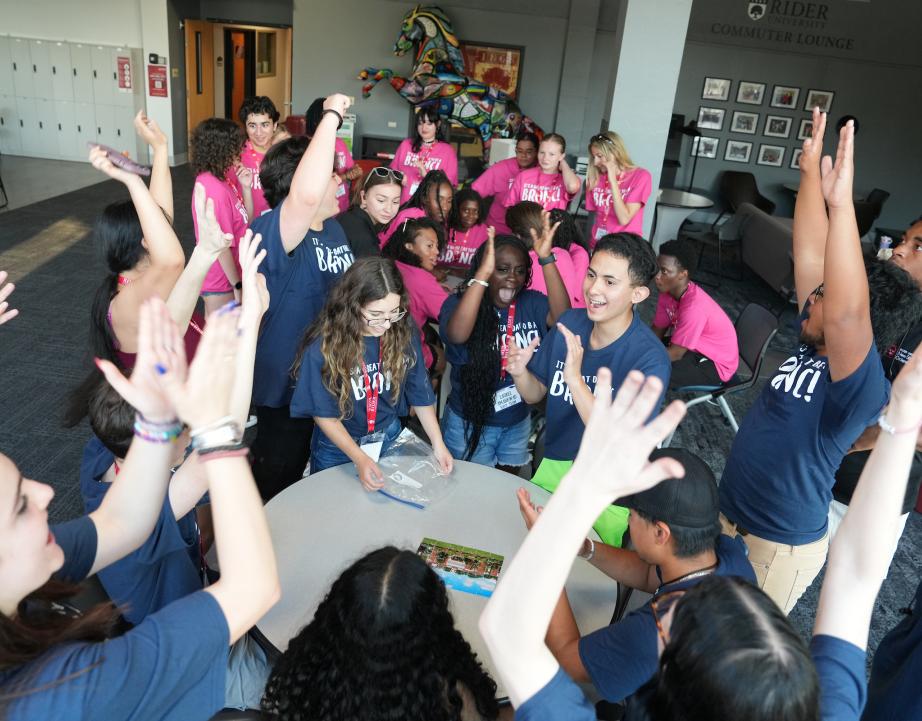 Students celebrating at New Student Orientation