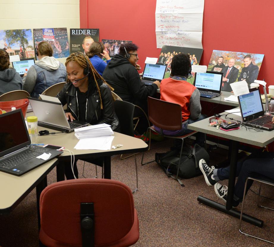 Students participate in Rider's phonathon