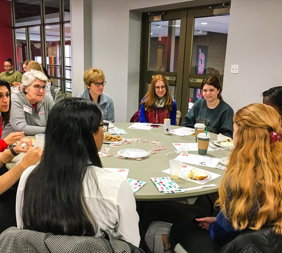 Women discuss leadership issues