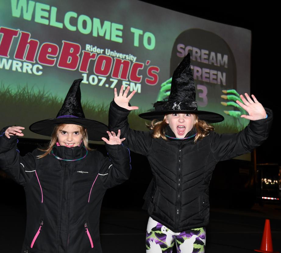 Families take part in Scream Screen