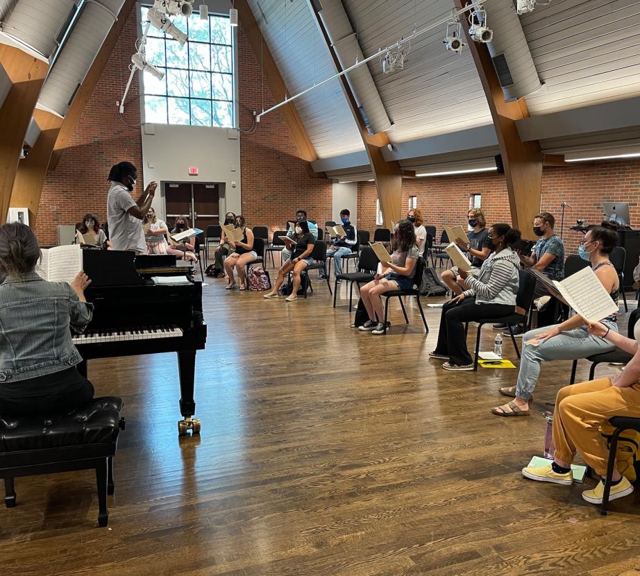 Vocal Institute students rehearse in Gill Chapel