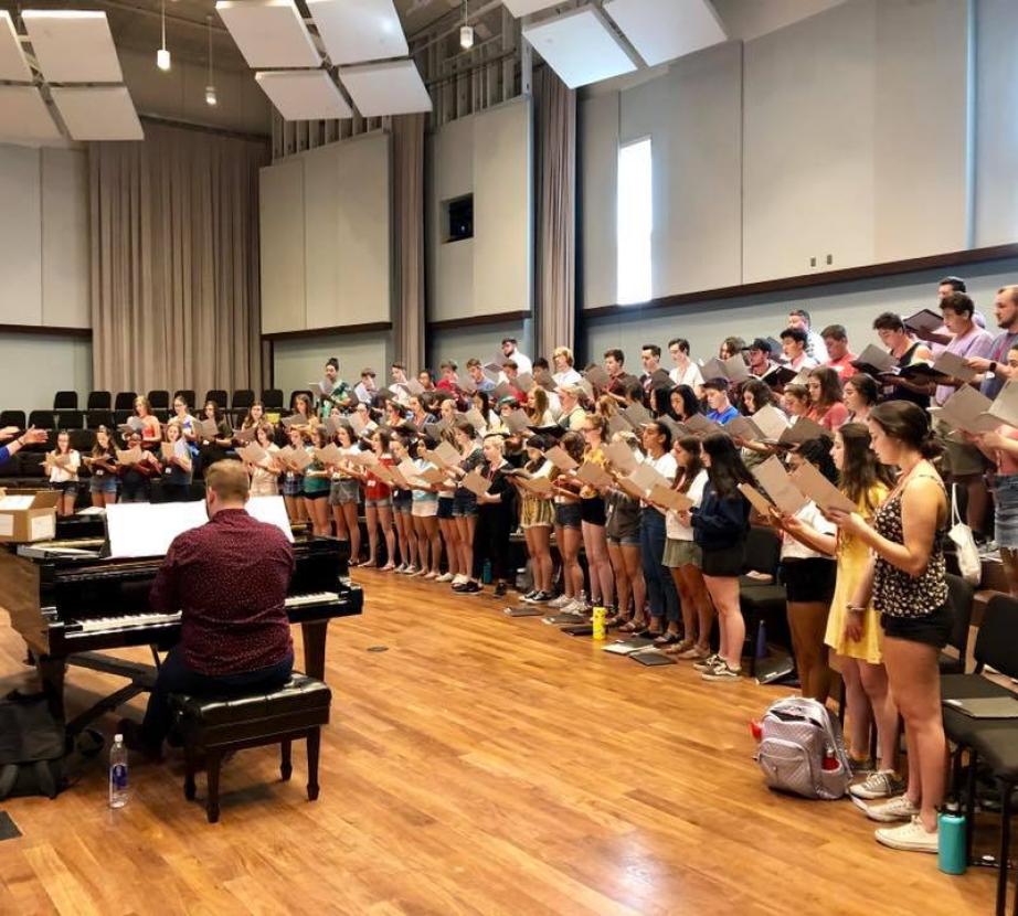 Vocal Institute students rehearse 