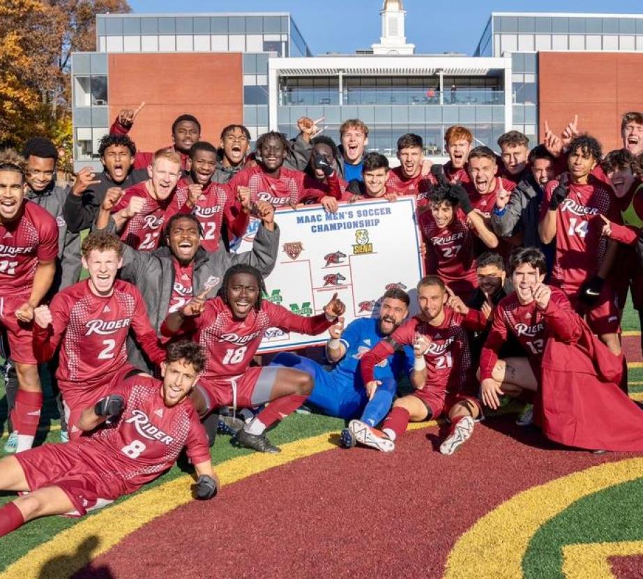 Men's soccer wins MAAC championship
