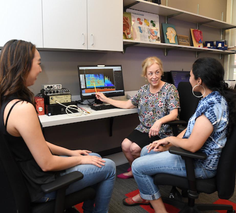 Students meet in Presser Voice Lab