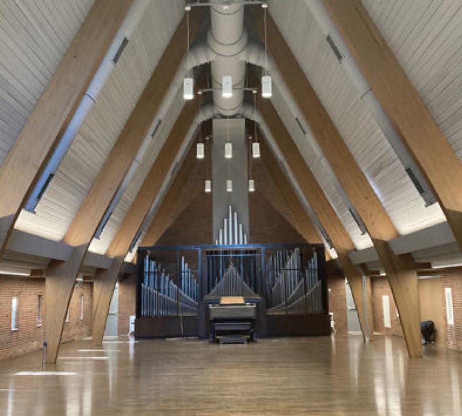 Gill Chapel interior