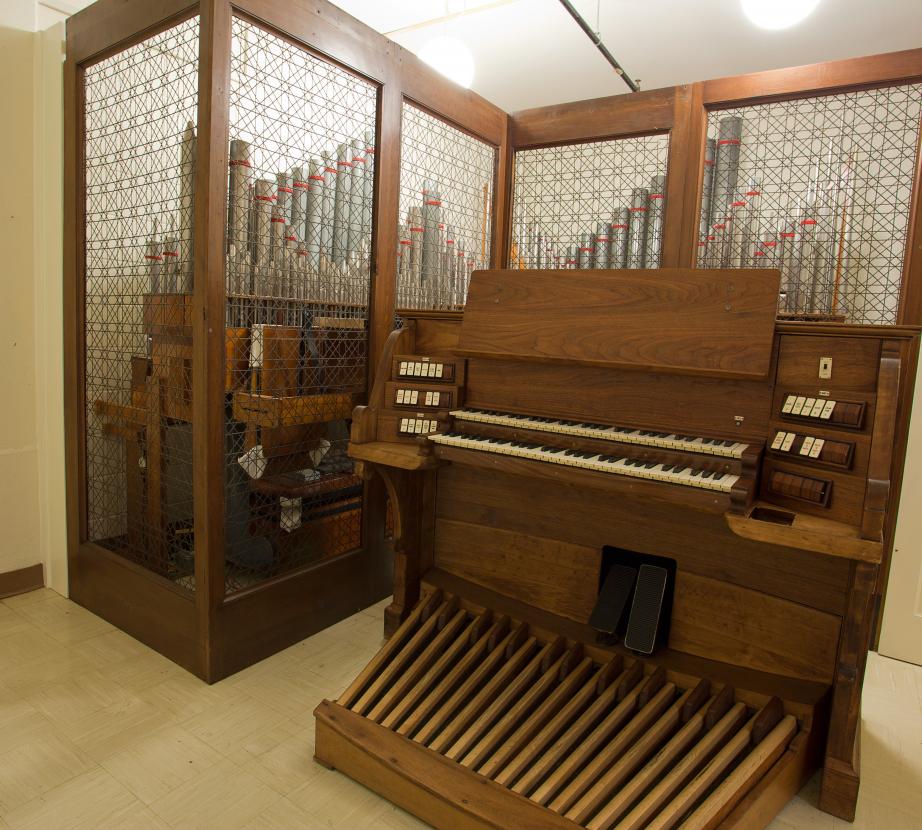 08.10.15.Organ_5_300dpi.jpg