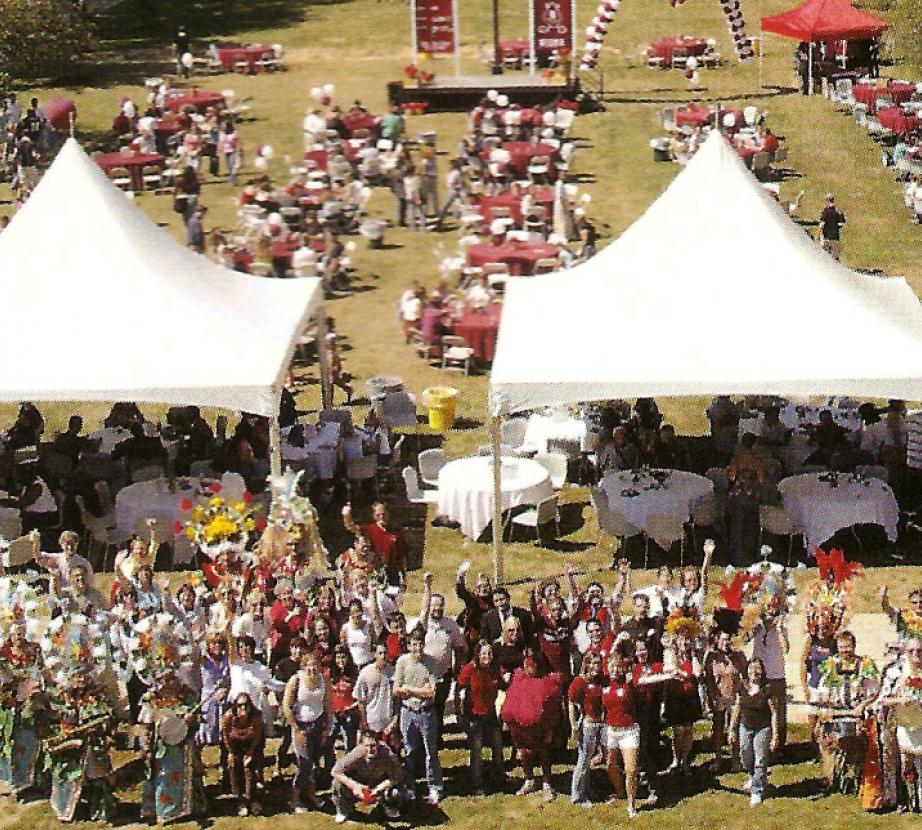 2006 Crowd on Mall.jpg