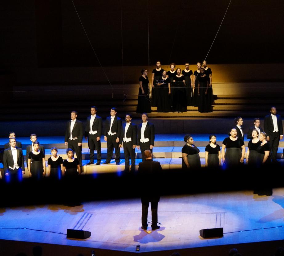 Westminster Choir performing at the World Symposium on Chora