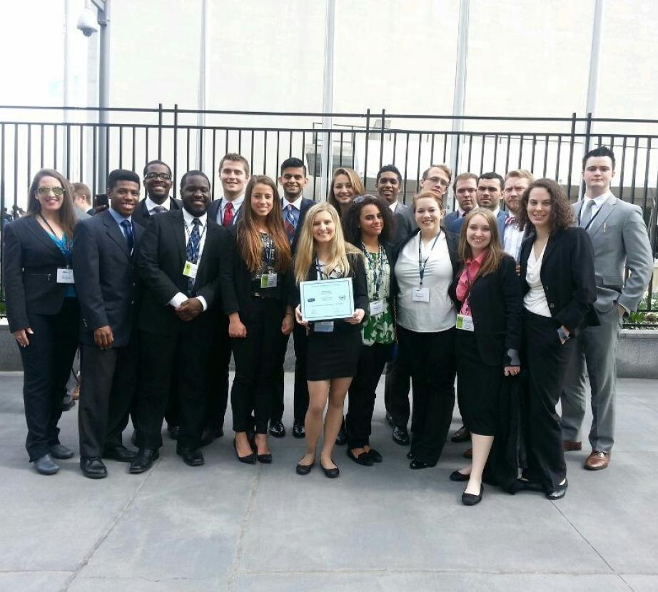 modelun_TeamHungary2015-2016_1.jpg