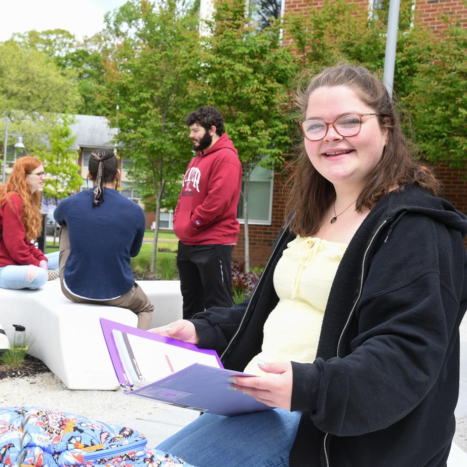 Transfer students on Rider campus