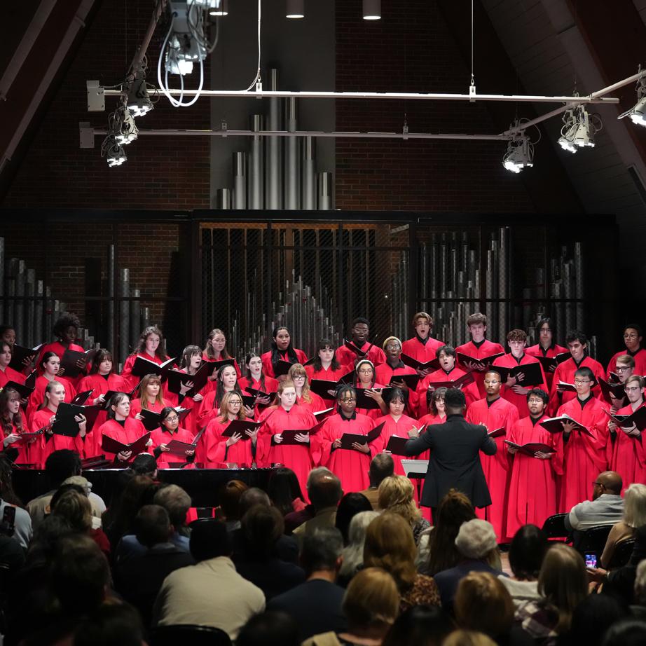 Westminster Chapel Choir performing